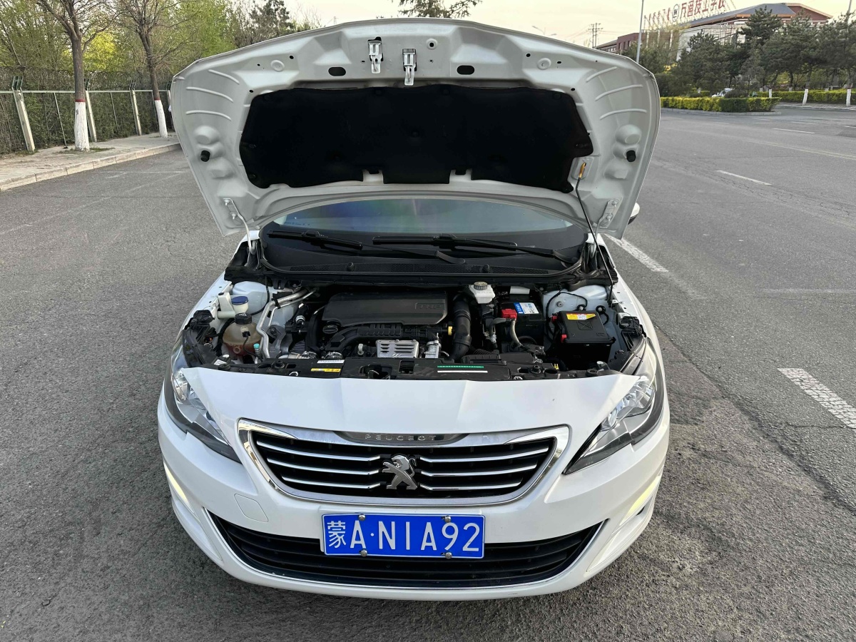 標(biāo)致 408  2015款 1.2T 自動榮耀版圖片