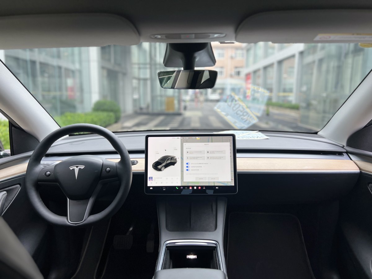 特斯拉 Model Y  2021款 長續(xù)航全輪驅動版 3D7圖片