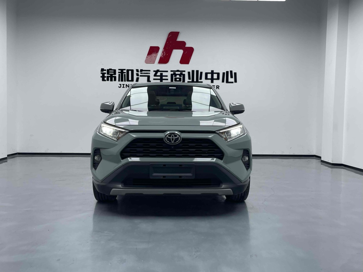 豐田 RAV4  2018款 榮放 2.0L CVT兩驅(qū)風(fēng)尚版圖片