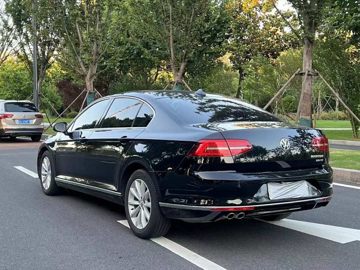 大眾 邁騰  2018款 330TSI DSG 領(lǐng)先型圖片