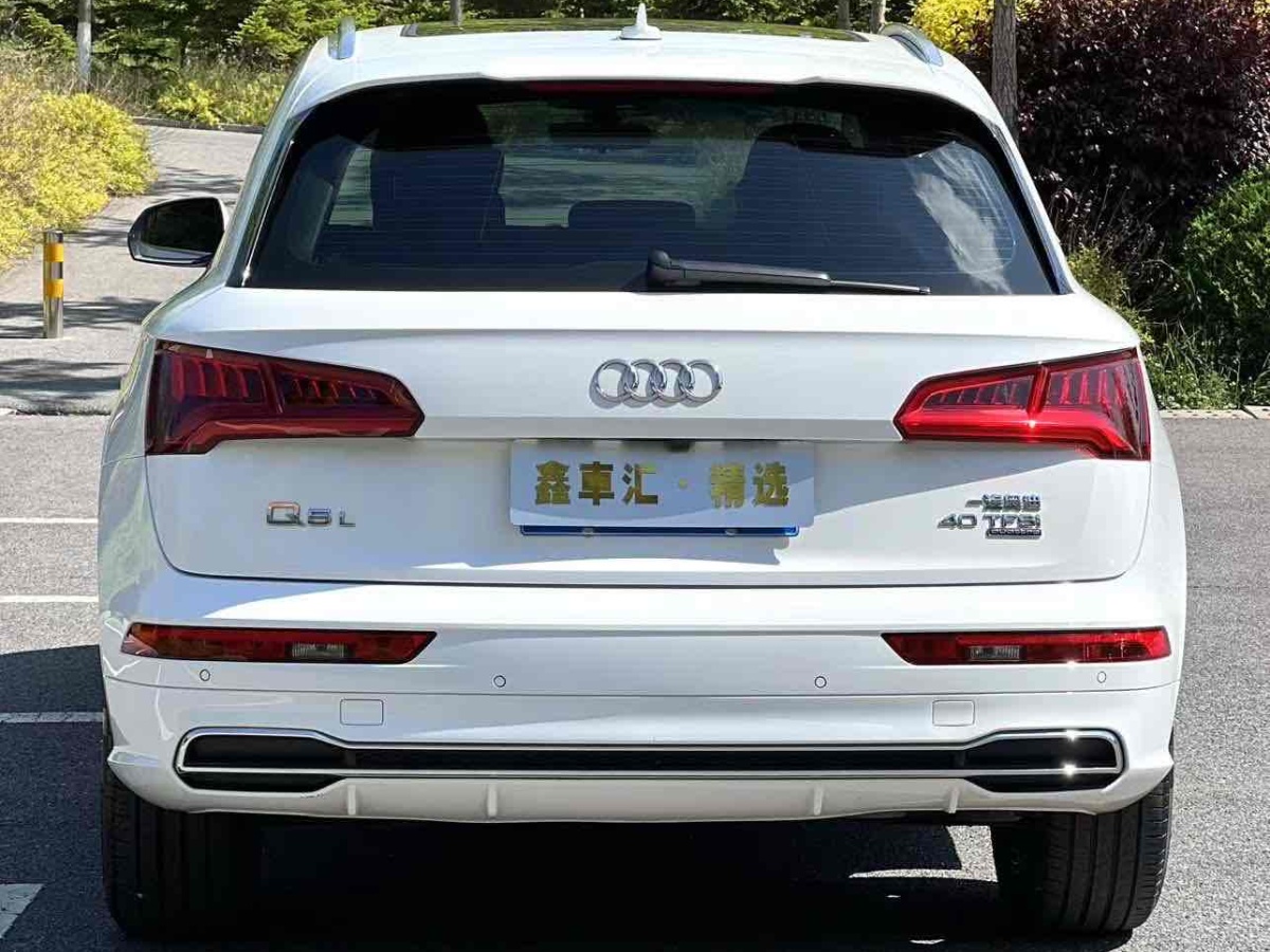 奧迪 奧迪Q5L  2018款  40 TFSI 榮享時(shí)尚型 國(guó)VI圖片