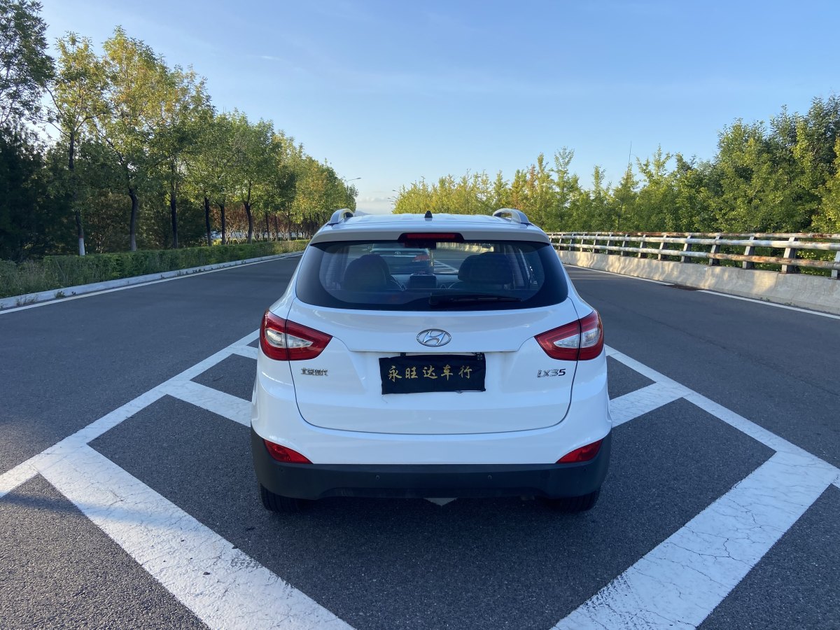 现代 ix35  2015款 2.0L 自动两驱智能型 国V图片