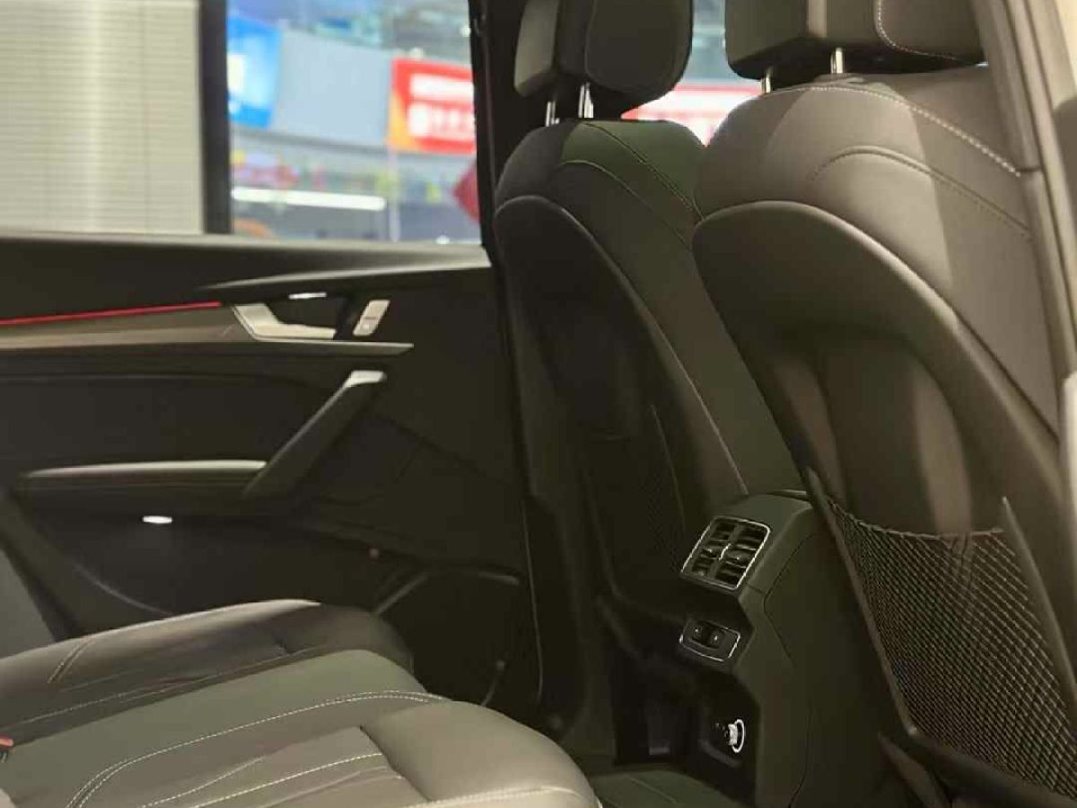 奧迪 奧迪Q5 e-tron  2024款 50 e-tron quattro 光耀型 機甲套裝圖片