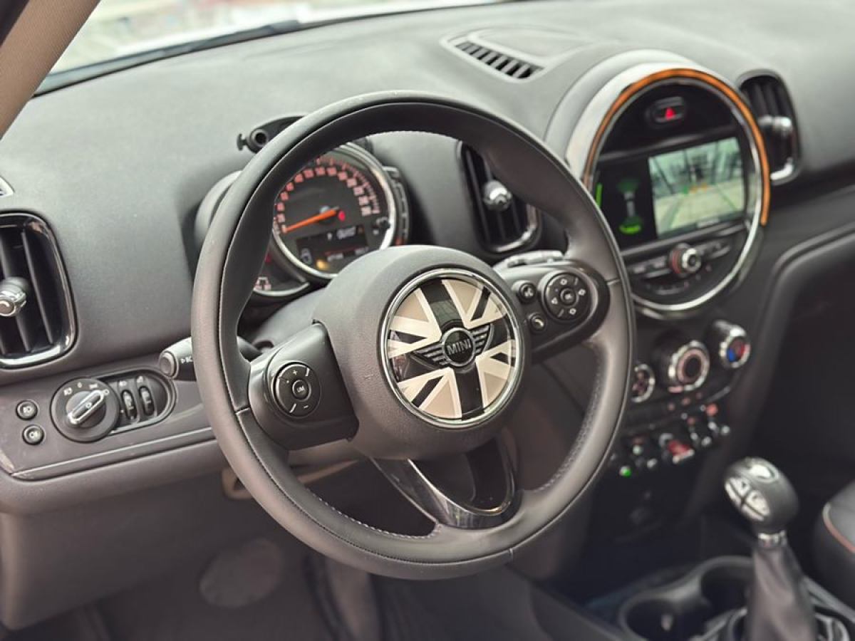 MINI COUNTRYMAN  2018款 1.5T COOPER 特別版圖片