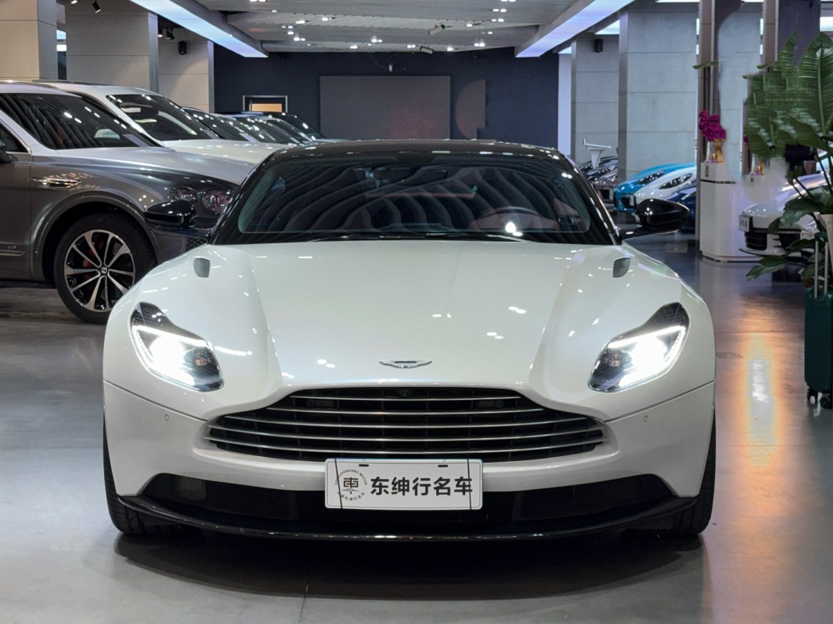 阿斯頓·馬丁 阿斯頓?馬丁DB11  2019款 4.0T V8 Coupe圖片