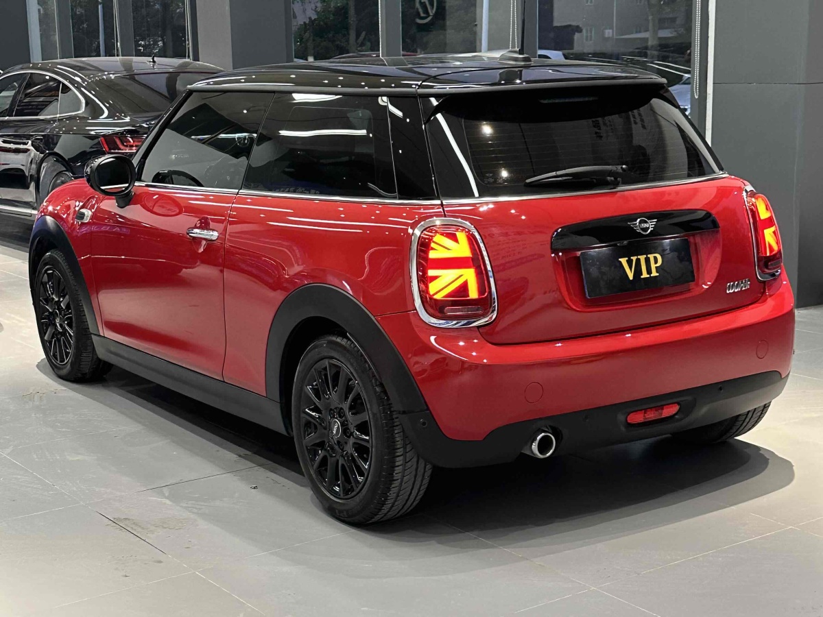 MINI MINI  2021款 1.5T COOPER 經(jīng)典派圖片