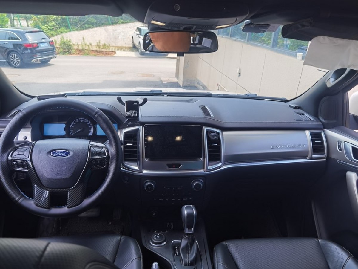 福特 撼路者  2019款 2.0T 汽油自动四驱豪华版 7座图片