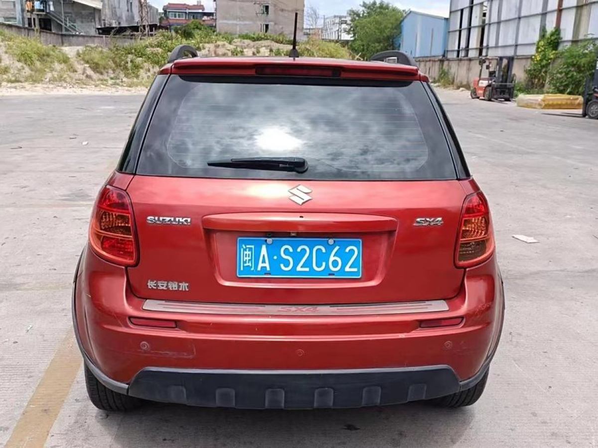 鈴木 天語 SX4  2009款 兩廂 1.6L 自動運(yùn)動型圖片