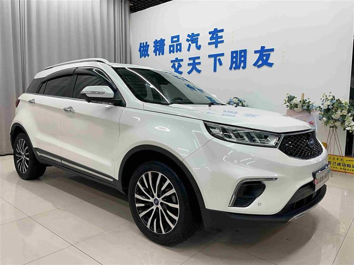 福特 領(lǐng)界  2019款 EcoBoost 145 CVT 48V尊領(lǐng)型PLUS圖片