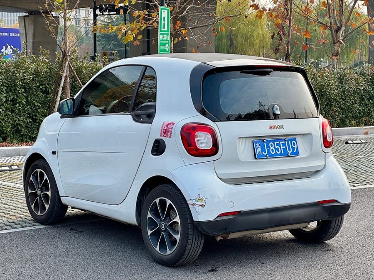 smart fortwo  2015款 1.0L 52千瓦硬頂靈動版圖片