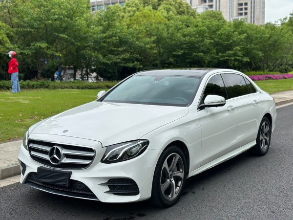 奔驰 奔驰E级  2018款 E 300 L 时尚型