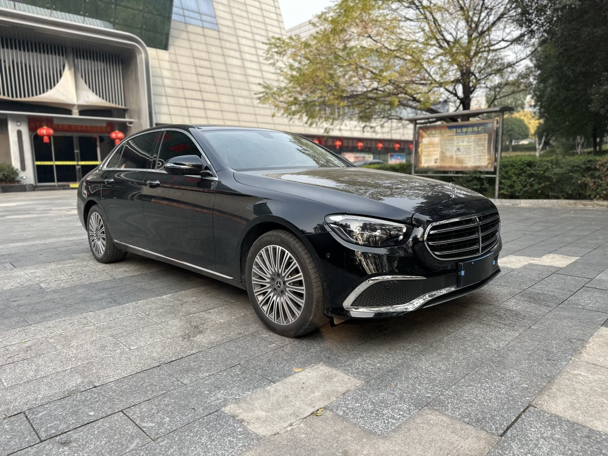 奔馳 奔馳E級  2023款 改款 E 300 L 豪華型圖片