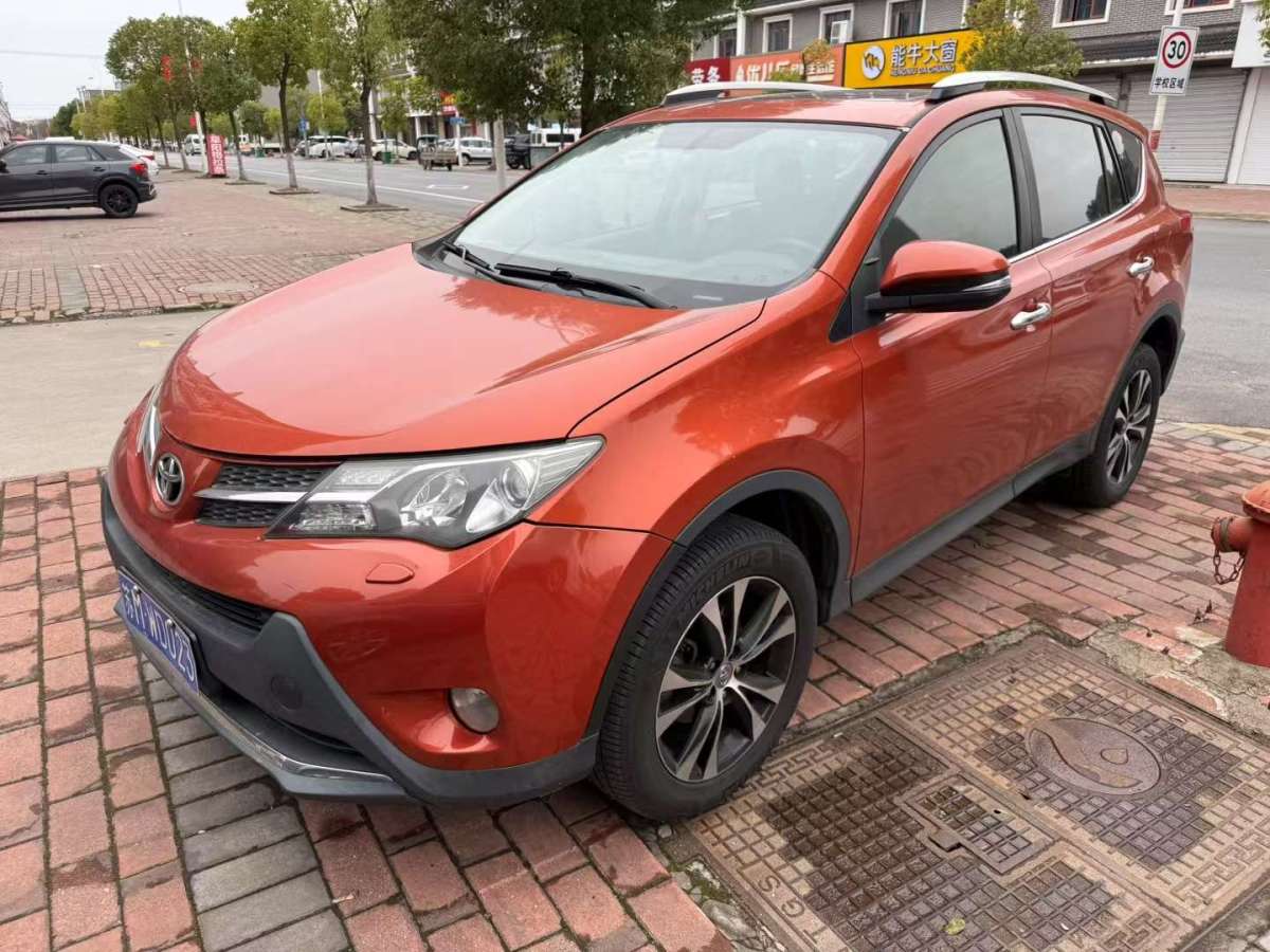 2014年05月豐田 RAV4榮放  2013款 2.5L 自動(dòng)四驅(qū)豪華版