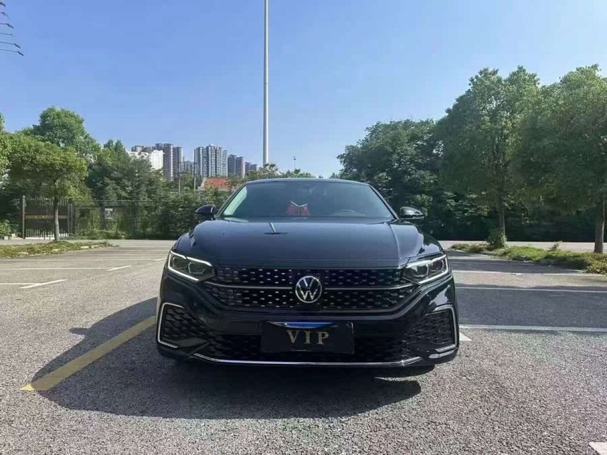 大眾 帕薩特  2024款 380TSI 星空精英版圖片
