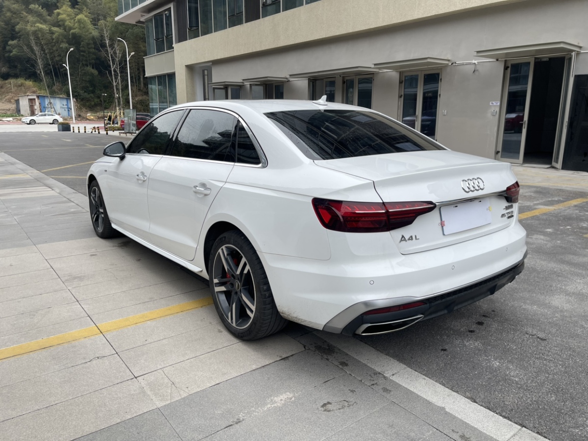 奧迪 奧迪A4L  2023款 40 TFSI 時尚動感型圖片