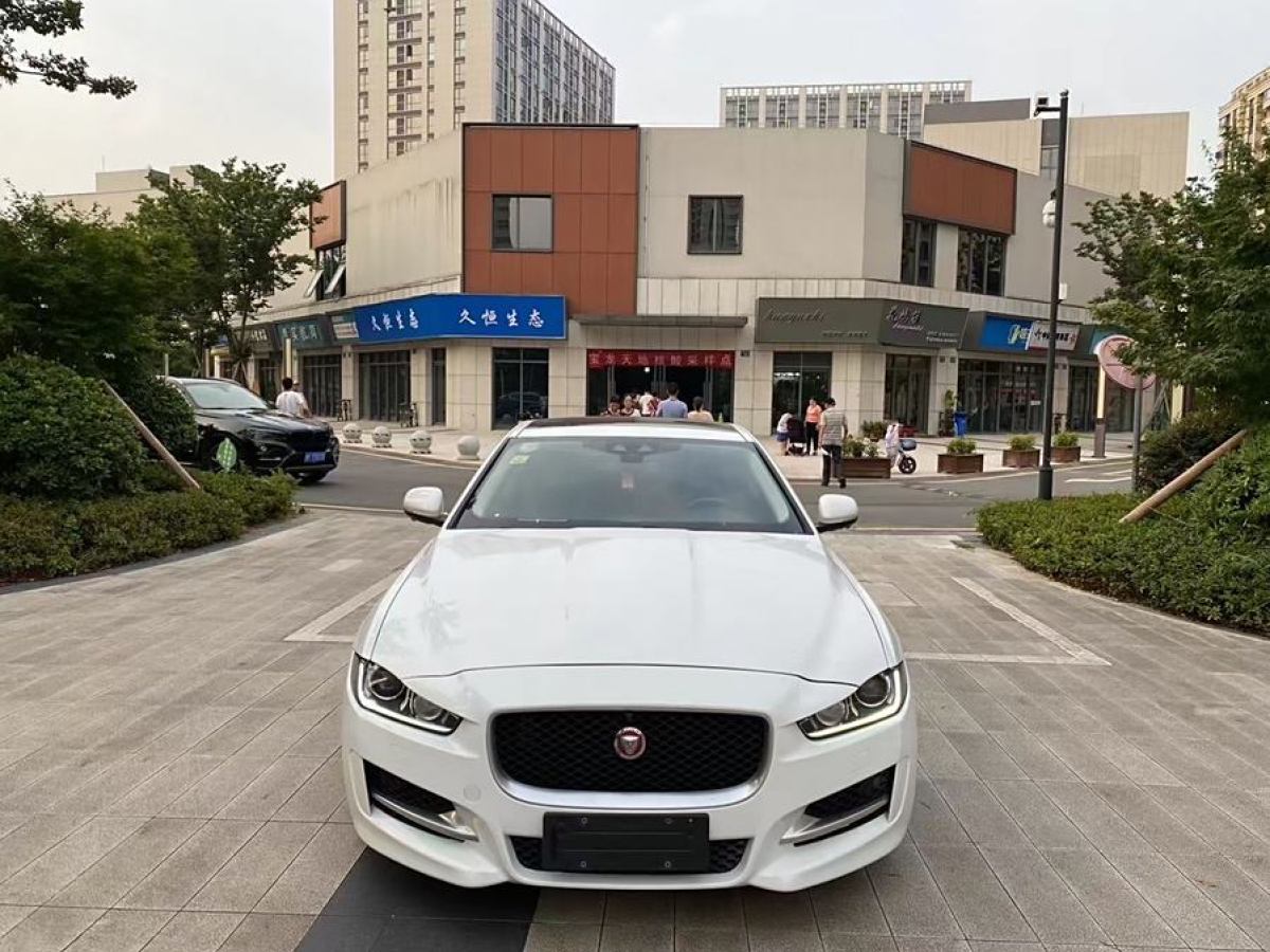 捷豹 XE  2015款 2.0T 200PS R-Sport圖片