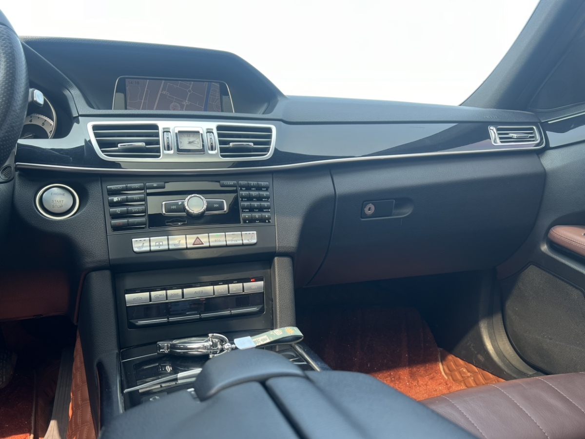 奔驰 奔驰E级  2015款 E 260 L 运动豪华型图片