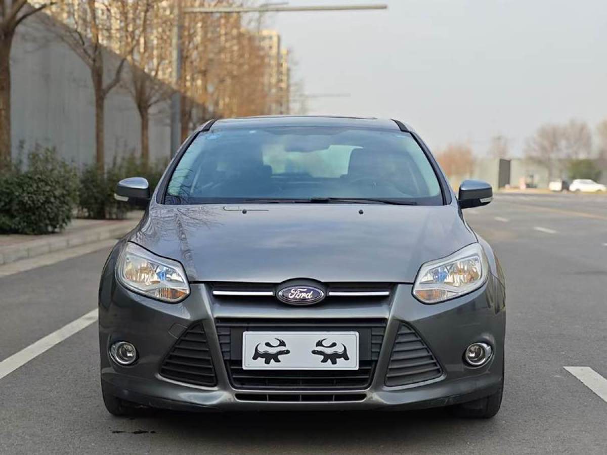 福特 ?？怂? 2012款 兩廂 1.6L 手動風(fēng)尚型圖片