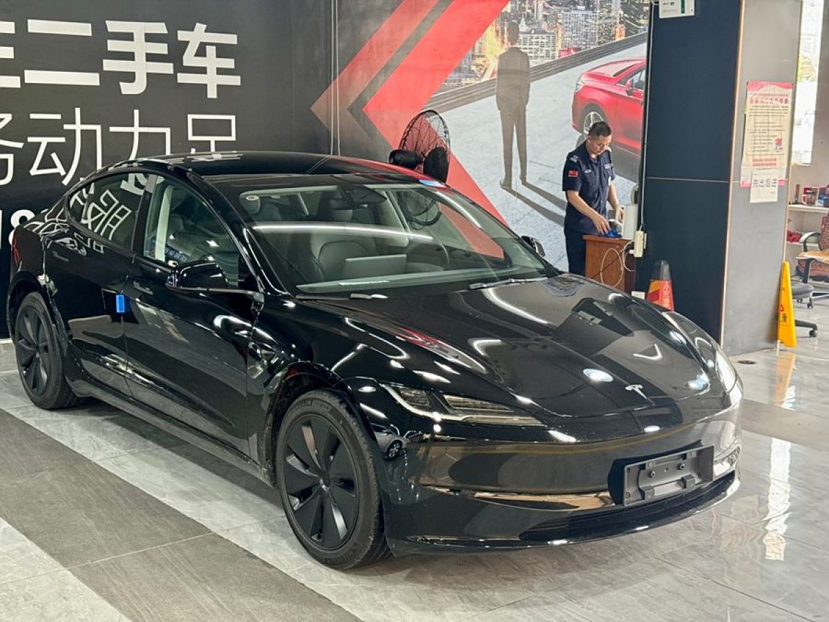 特斯拉 Model Y  2023款 后輪驅(qū)動(dòng)版圖片