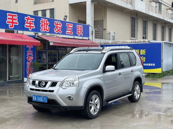 日产 奇骏  2012款 2.5L CVT尊享版 4WD