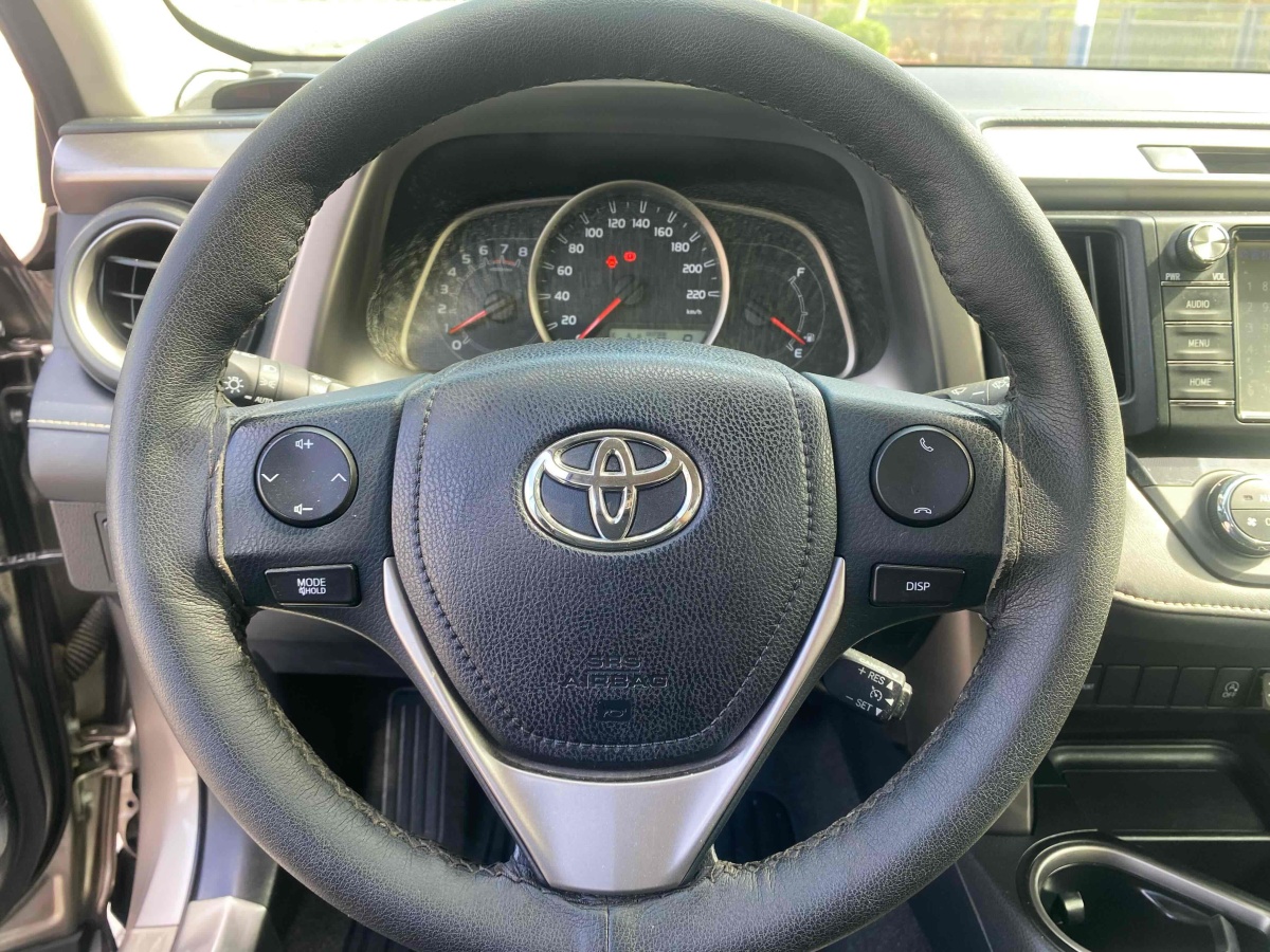 豐田 RAV4  2016款 榮放 2.0L CVT兩驅(qū)風尚版圖片