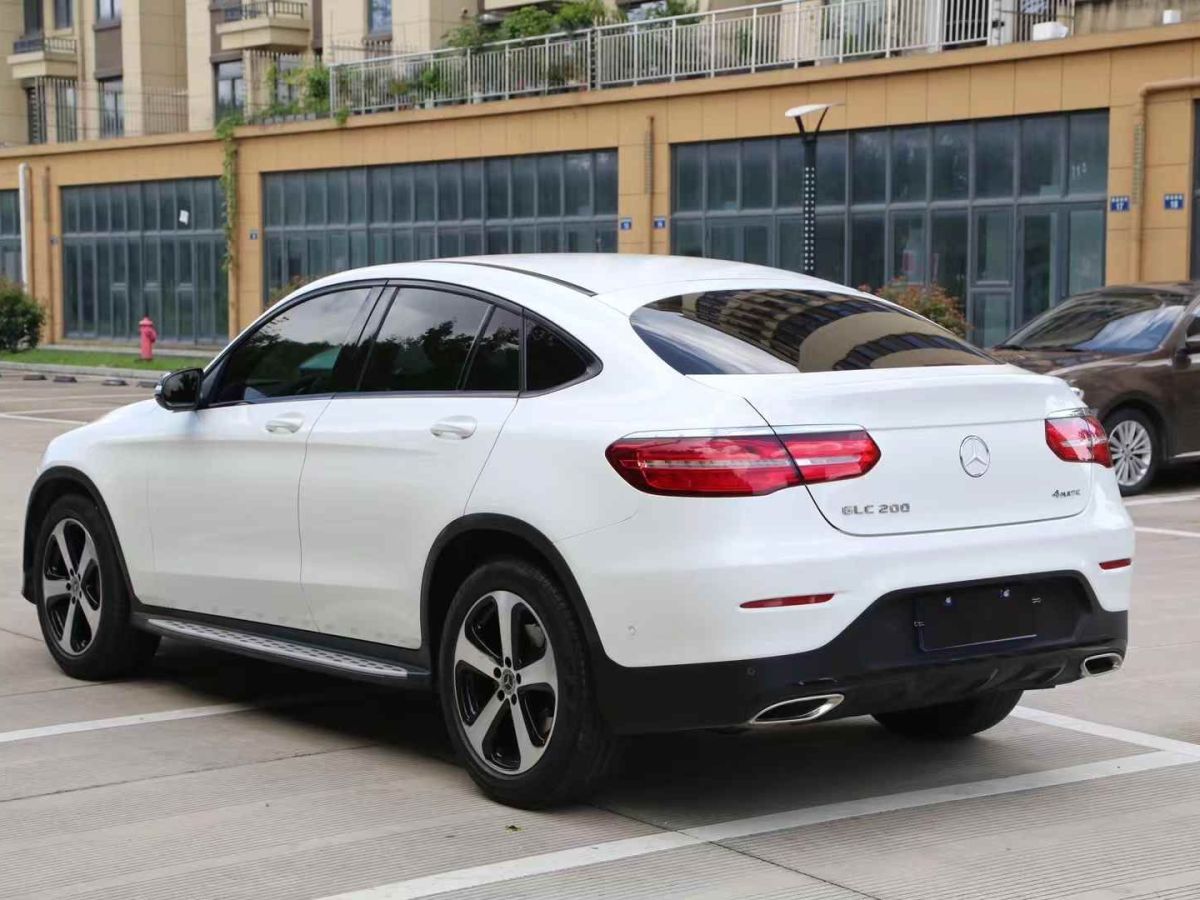 2018年11月奔馳 奔馳GLC轎跑 AMG  2018款 AMG GLC 63 4MATIC+ 轎跑SUV