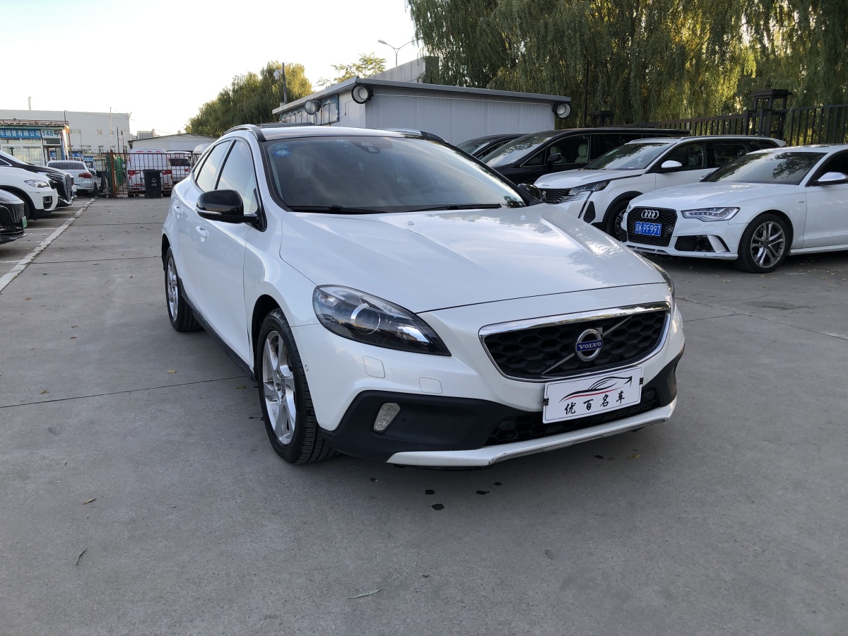 沃爾沃 V40  2014款 Cross Country T5 AWD 智雅版圖片