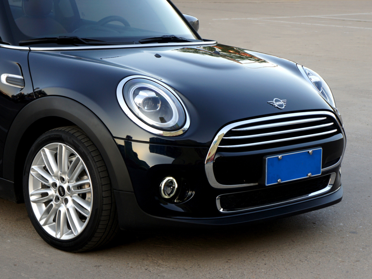 2020年5月MINI MINI  2021款 1.5T COOPER 藝術(shù)家