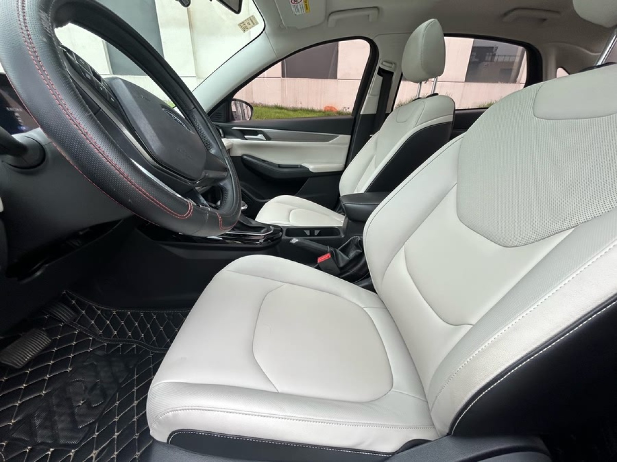 福特 福睿斯  2021款 1.5L 自動鉆石版圖片