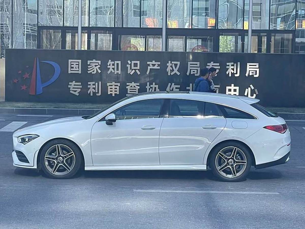 奔馳 奔馳CLA級  2022款 改款 CLA 200 獵跑車圖片