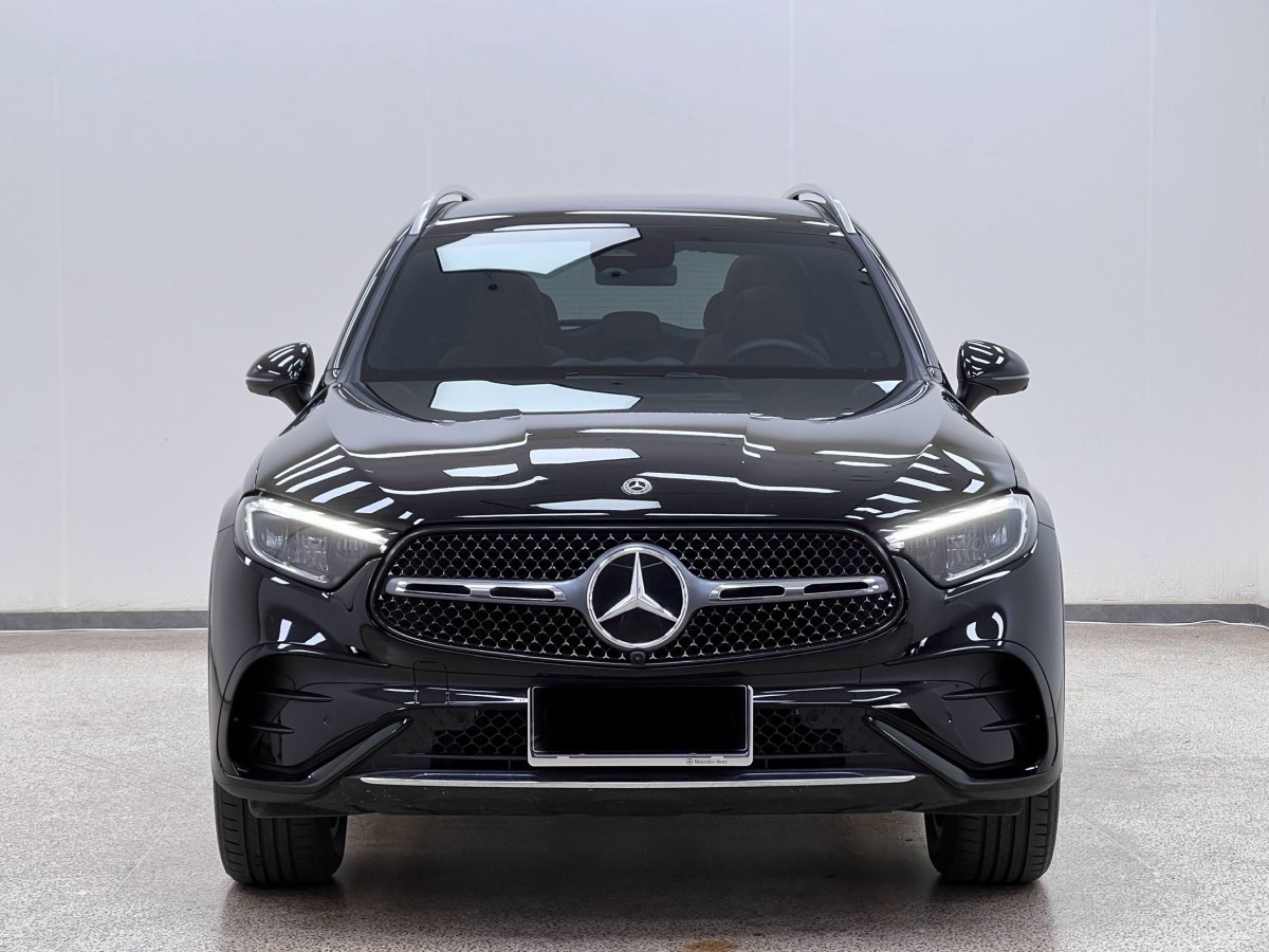 奔驰 奔驰GLC  2023款 改款 GLC 300 L 4MATIC 动感型 5座图片