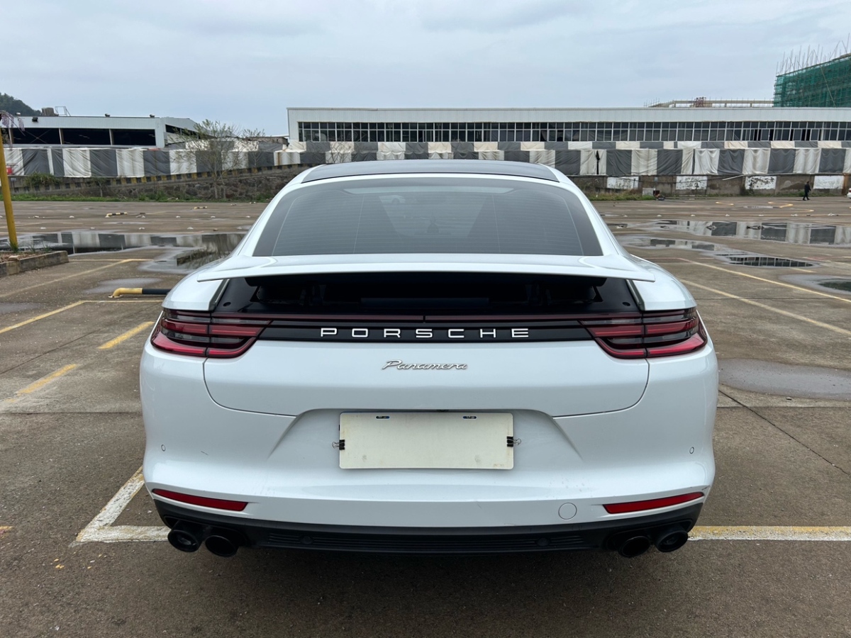 2018年10月保时捷 Panamera  2017款 Panamera 3.0T