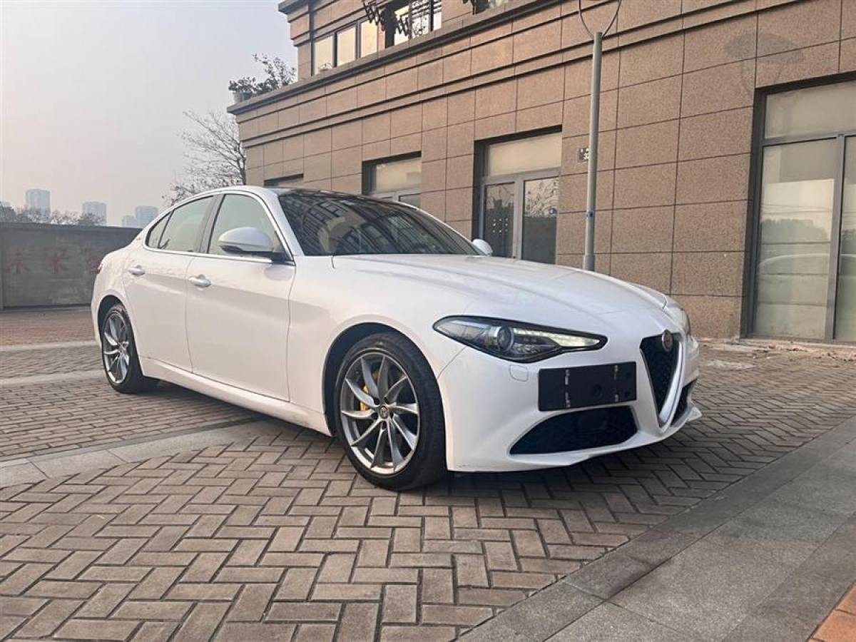 阿爾法·羅密歐 Giulia  2020款 2.0T 280HP 豪華版圖片