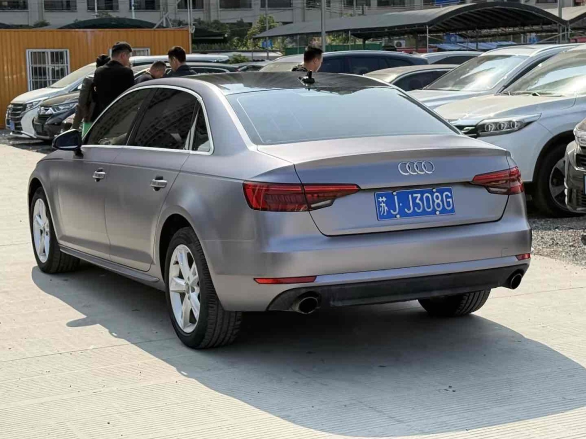 奧迪 奧迪A4L  2017款 40 TFSI 進(jìn)取型圖片