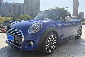 MINI MINI 1.5T COOPER CABRIO 艺术家