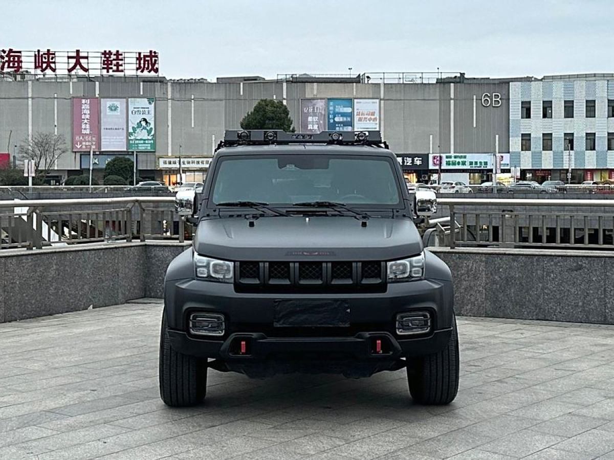 北京 BJ40  2019款  PLUS 2.3T 自動(dòng)四驅(qū)尊享版 國(guó)VI圖片