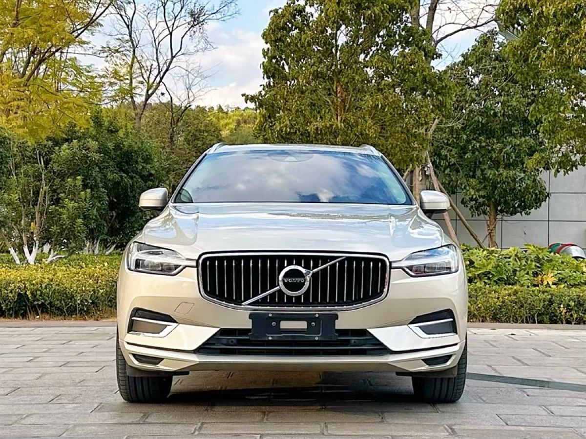 沃爾沃 XC60  2020款 T5 四驅(qū)智遠(yuǎn)豪華版圖片