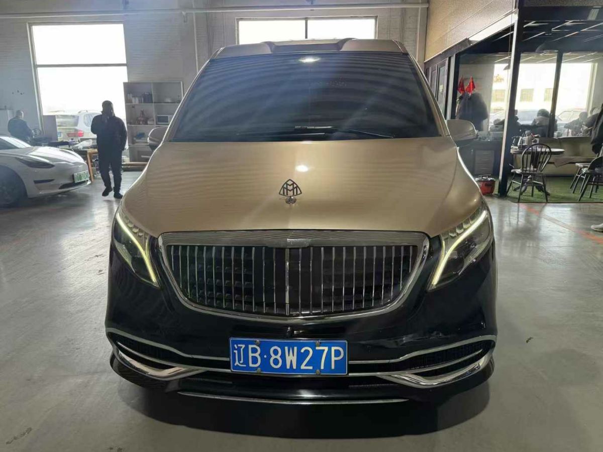 奔馳 奔馳A級  2019款  A 220 L 4MATIC 運動轎車圖片