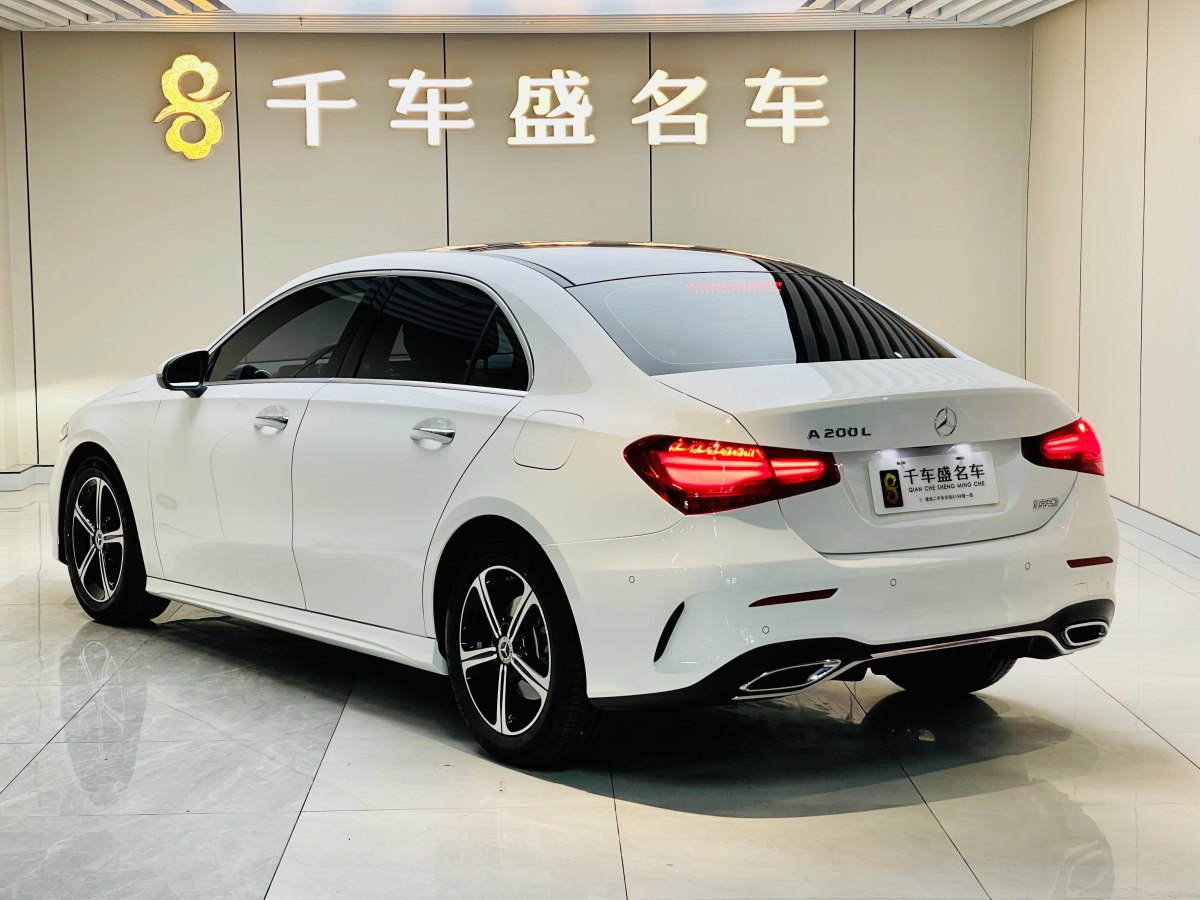 奔馳 奔馳A級(jí)  2023款 A 200 L 時(shí)尚型圖片