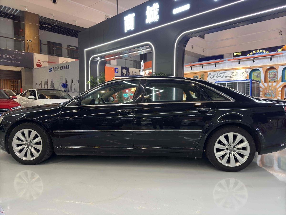 奧迪 奧迪A8  2009款 A8L 2.8 FSI 標(biāo)準(zhǔn)型圖片