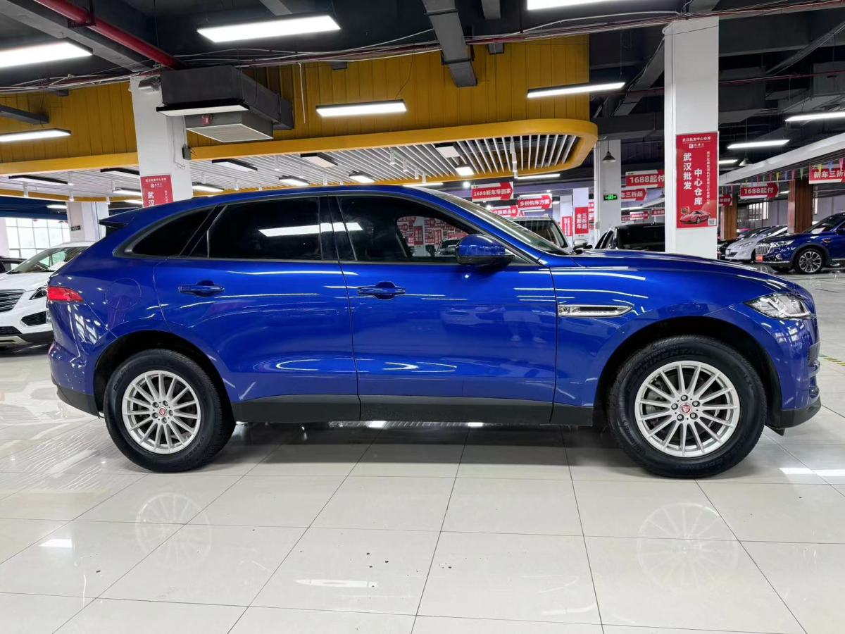 捷豹 F-PACE  2018款 2.0T 四驅(qū)都市尊享版圖片