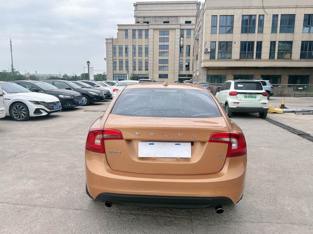 沃爾沃 S60  2012款 T5 智尊版圖片