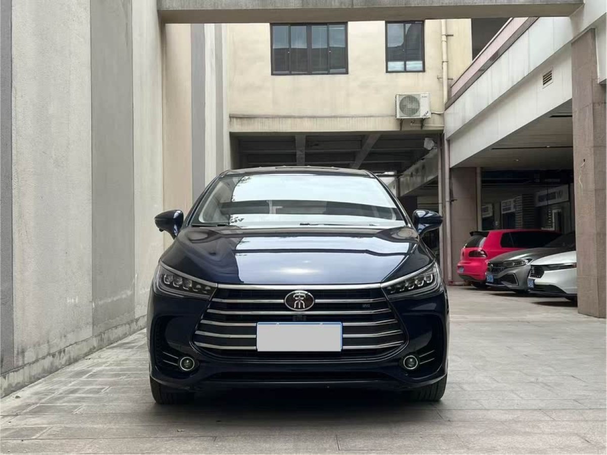 比亞迪 宋MAX  2017款 1.5T 自動智聯(lián)豪華型 7座圖片