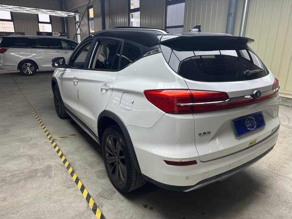 比亞迪 宋新能源  2019款 宋EV500 智聯(lián)領(lǐng)耀型圖片