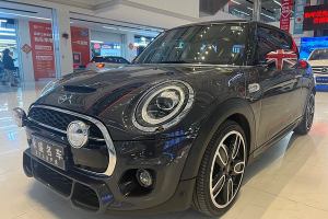 MINI MINI 2.0T COOPER S 賽車手