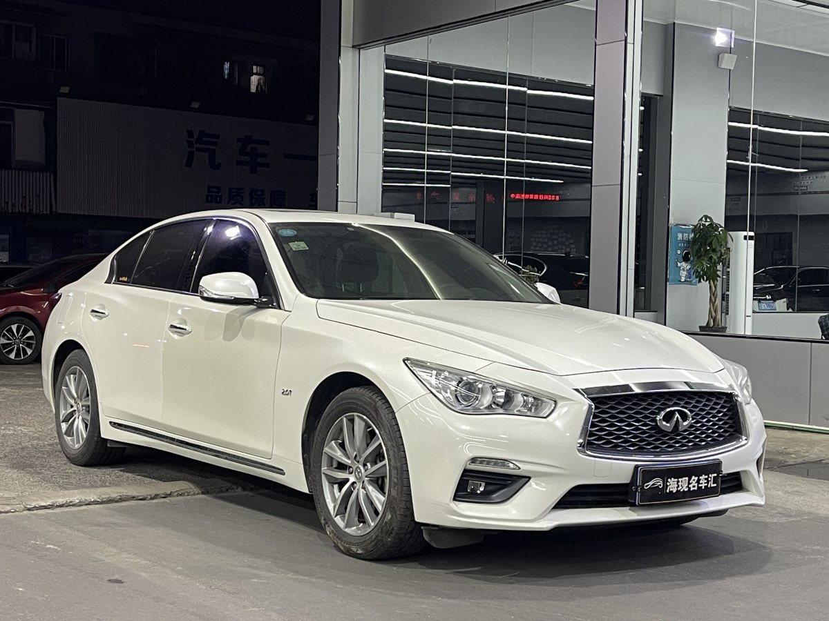 英菲尼迪 Q50L  2018款  2.0T 舒適版 國(guó)VI圖片