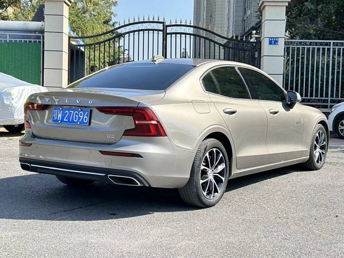 沃爾沃 S60L  2020款 T4 智逸豪華版圖片