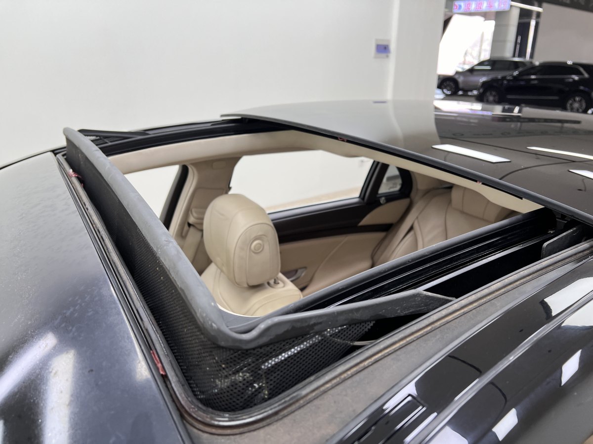 奔馳 奔馳S級(jí)  2014款 S 320 L 商務(wù)型圖片