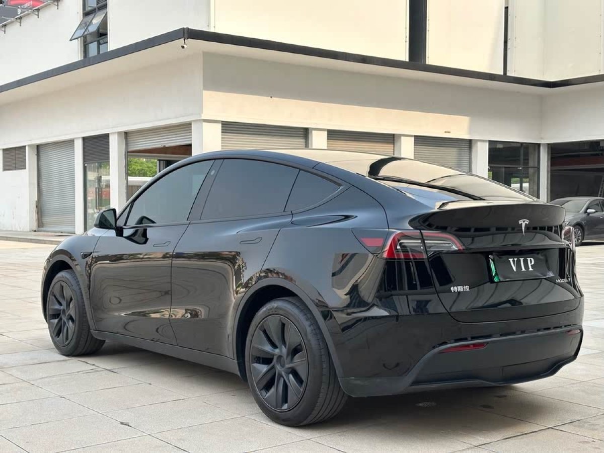 特斯拉 Model Y  2023款 后輪驅(qū)動(dòng)版圖片