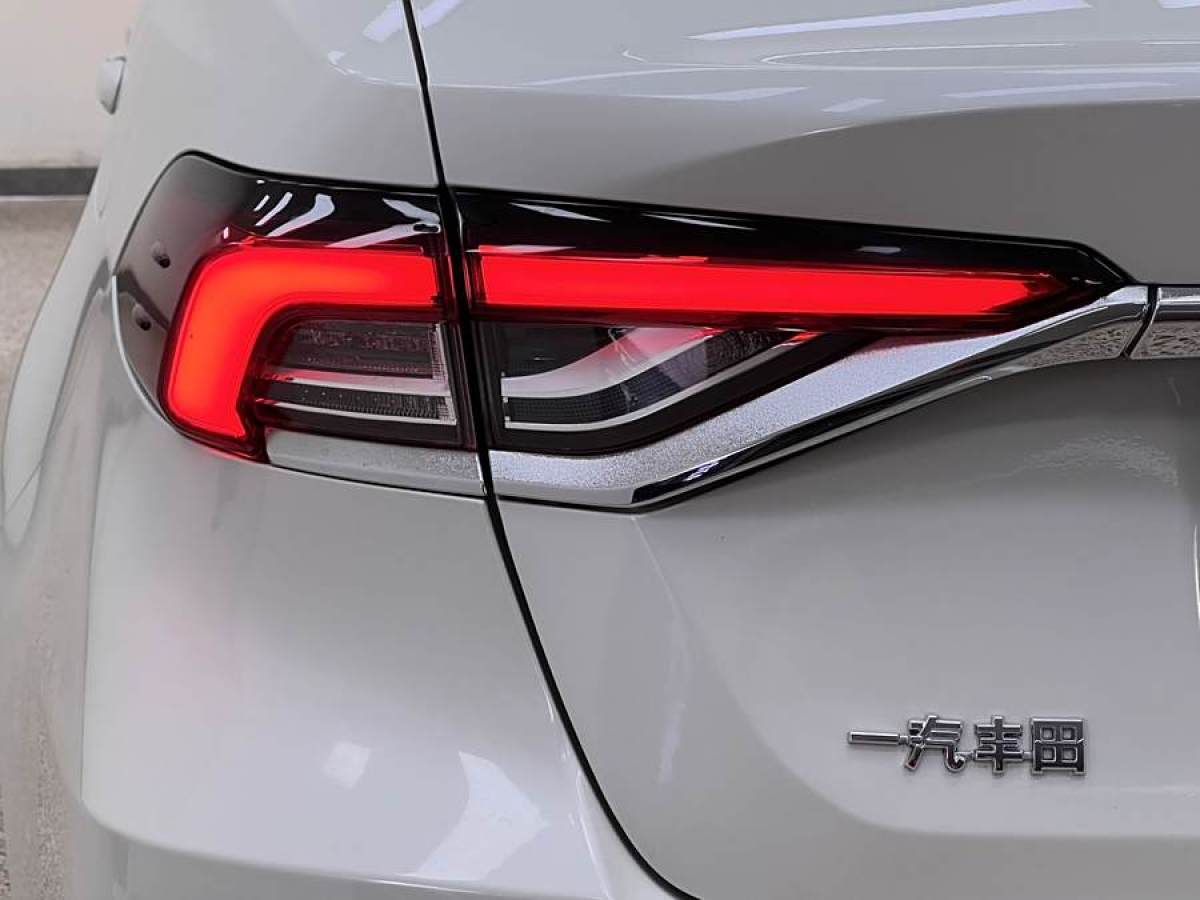 豐田 卡羅拉  2019款 雙擎 1.8L E-CVT GL-i先鋒版圖片